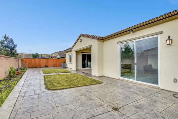 2582 Callaway Court, Tracy, California 95377