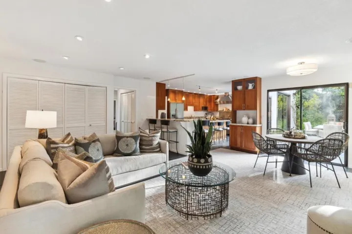 1732 Middlefield Road, Palo Alto, California 94301