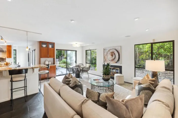 1732 Middlefield Road, Palo Alto, California 94301