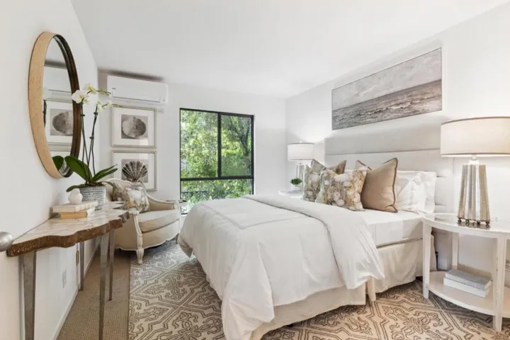1732 Middlefield Road, Palo Alto, California 94301