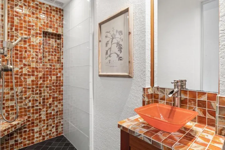 1732 Middlefield Road, Palo Alto, California 94301
