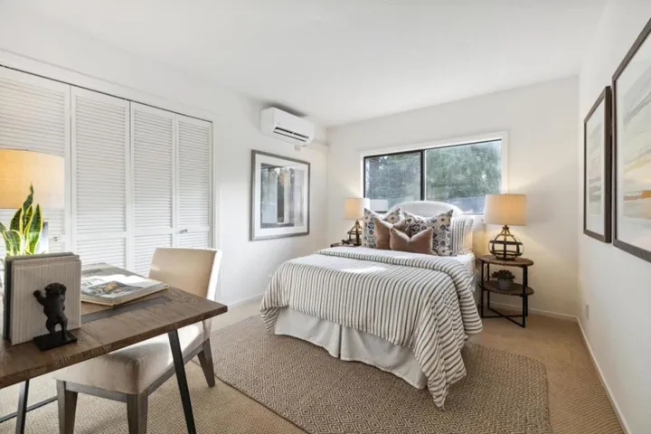 1732 Middlefield Road, Palo Alto, California 94301