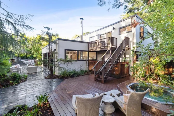 1732 Middlefield Road, Palo Alto, California 94301