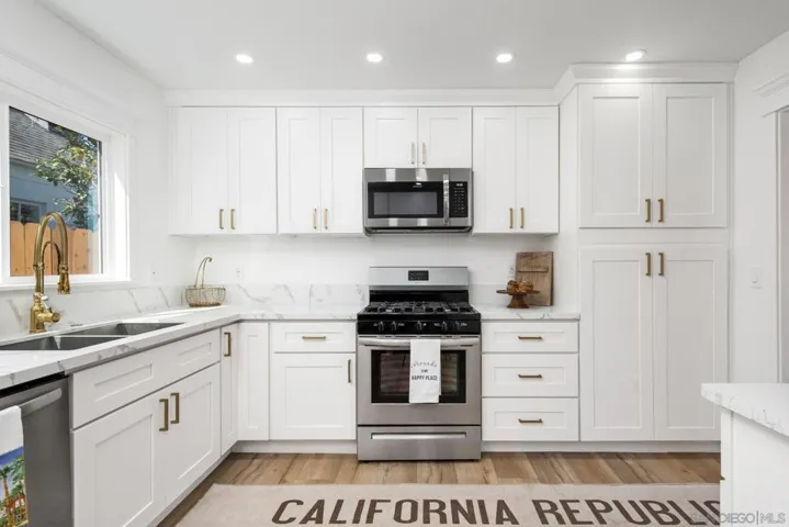 265 B Ave, Coronado, California 92118