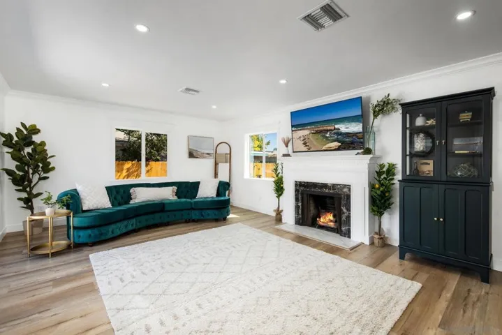 265 B Ave, Coronado, California 92118