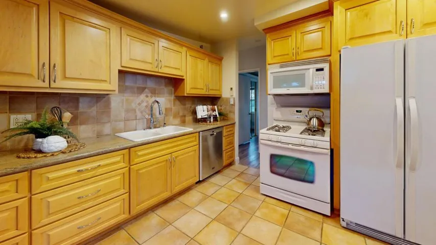 260 Fay Way, Mountain View, California 94043