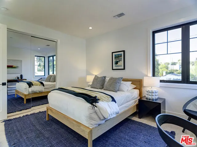 632 36th Street, Manhattan Beach, California 90266