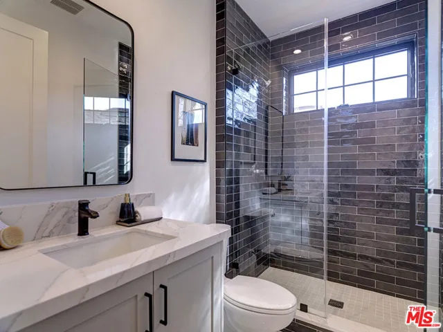 632 36th Street, Manhattan Beach, California 90266