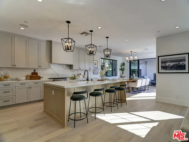 632 36th Street, Manhattan Beach, California 90266