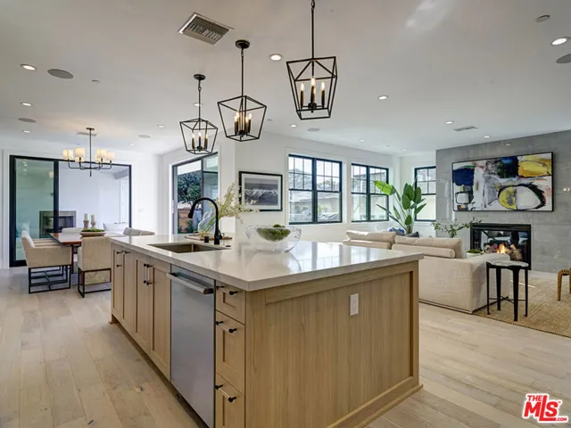 632 36th Street, Manhattan Beach, California 90266