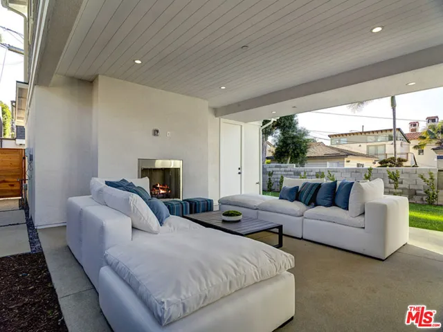 632 36th Street, Manhattan Beach, California 90266