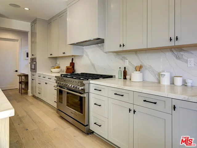 632 36th Street, Manhattan Beach, California 90266
