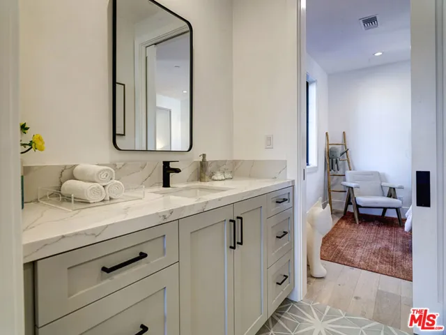 632 36th Street, Manhattan Beach, California 90266