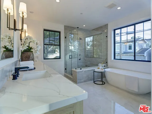 632 36th Street, Manhattan Beach, California 90266