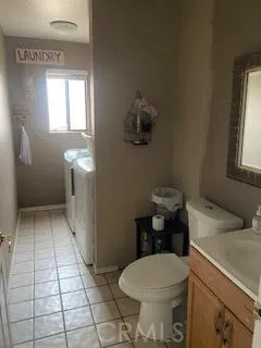 .5 bathroom/laundry room