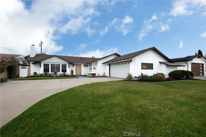 2821 Tigertail Drive, Los Alamitos, California 90720