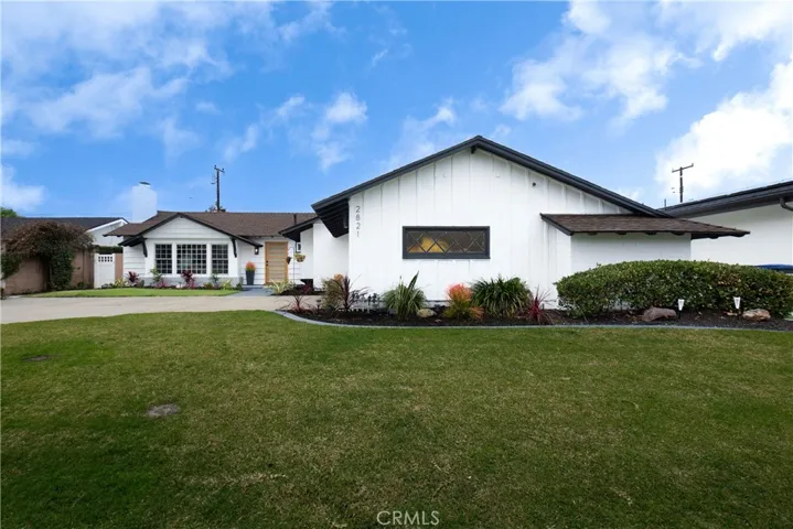2821 Tigertail Drive, Los Alamitos, California 90720
