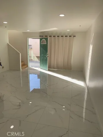 8780 Burnet Avenue 9, North Hills, California 91343