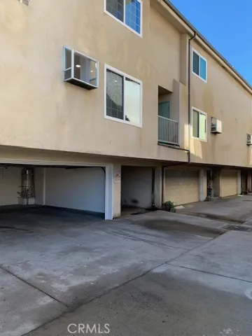 8780 Burnet Avenue 9, North Hills, California 91343