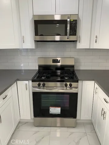 8780 Burnet Avenue 9, North Hills, California 91343
