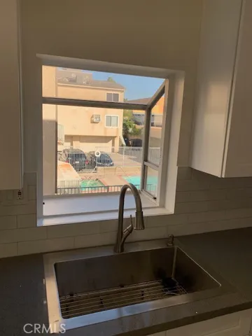 8780 Burnet Avenue 9, North Hills, California 91343
