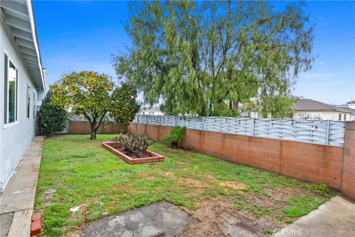 5518 E Flagstone Street, Long Beach, California 90808