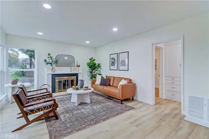 5518 E Flagstone Street, Long Beach, California 90808