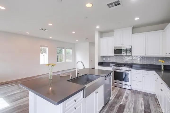 13109 Beacon View Lane, Lakeside, California 92040
