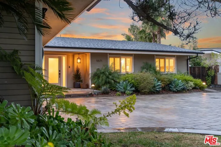 5571 Ostin Avenue, Woodland Hills, California 91367