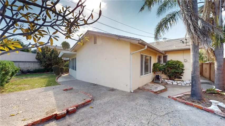 417 S Cooper Street, Santa Ana, California 92704