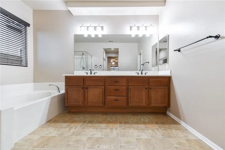 5901 Milana Drive, Eastvale, California 92880