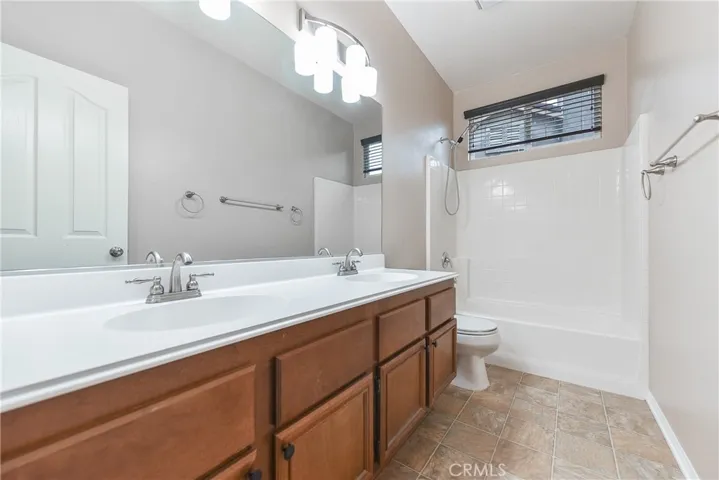 5901 Milana Drive, Eastvale, California 92880