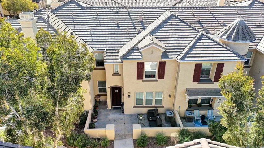 1800 E Lakeshore Drive 304, Lake Elsinore, California 92530