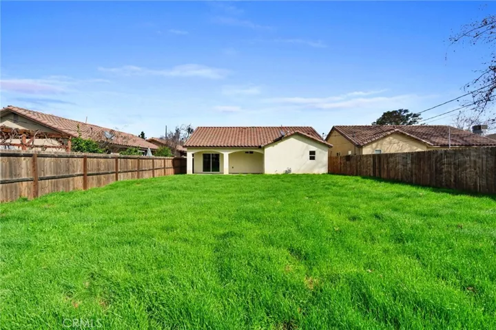 318 N M Street, Madera, California 93637