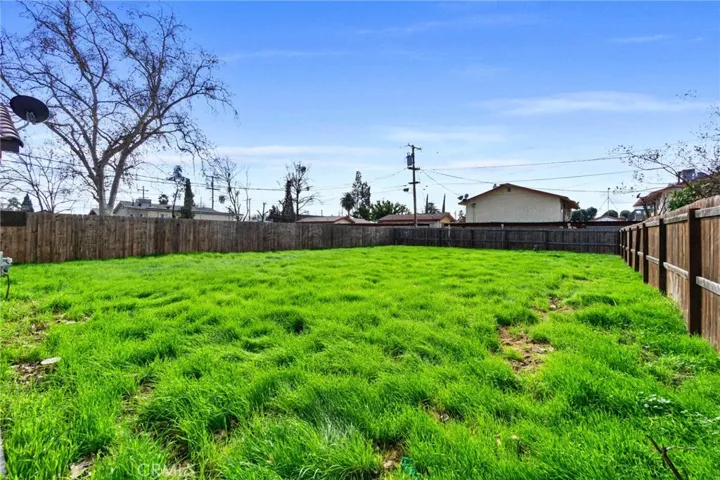 318 N M Street, Madera, California 93637