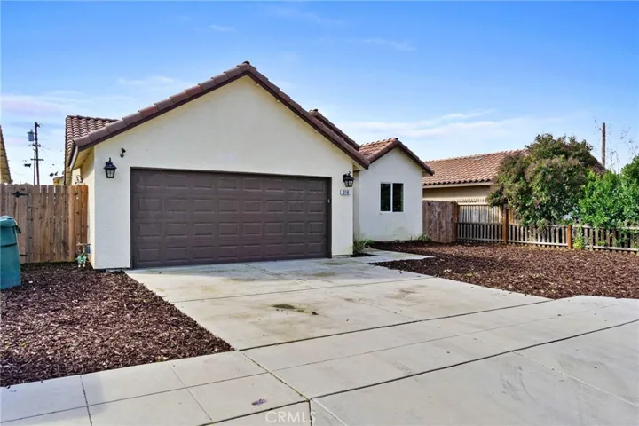318 N M Street, Madera, California 93637