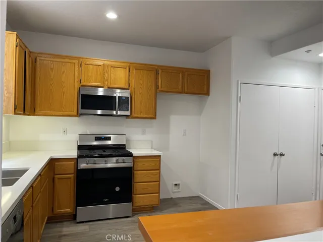 273 Early Dawn Lane, Simi Valley, California 93065