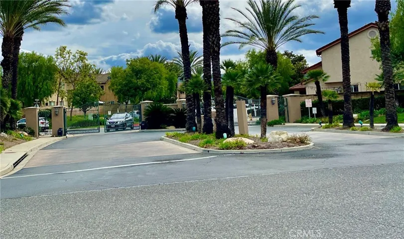 273 Early Dawn Lane, Simi Valley, California 93065