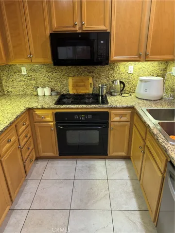 4195 Alicia Way C, Simi Valley, California 93063