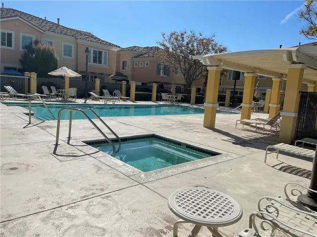 4195 Alicia Way C, Simi Valley, California 93063