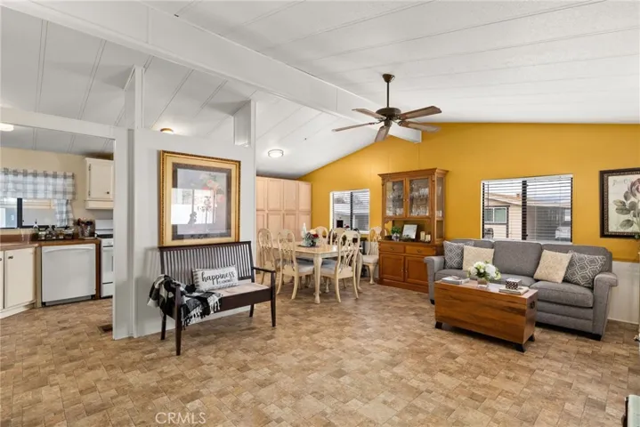 1162 Benbow Place, Redlands, California 92374