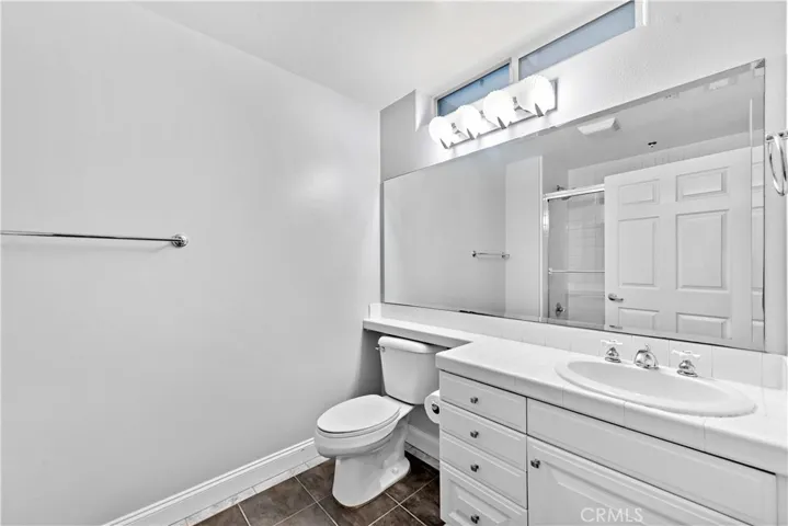 2nd Bathroom