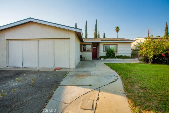 13563 Corcoran Street, San Fernando, California 91340