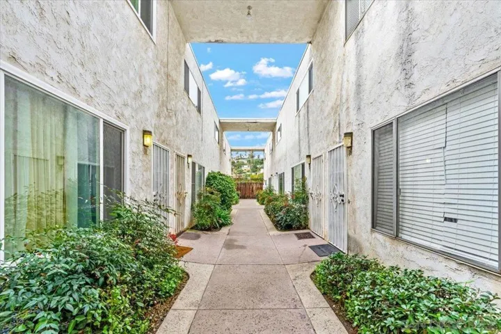 9034 Kenwood Dr 10, Spring Valley, California 91977