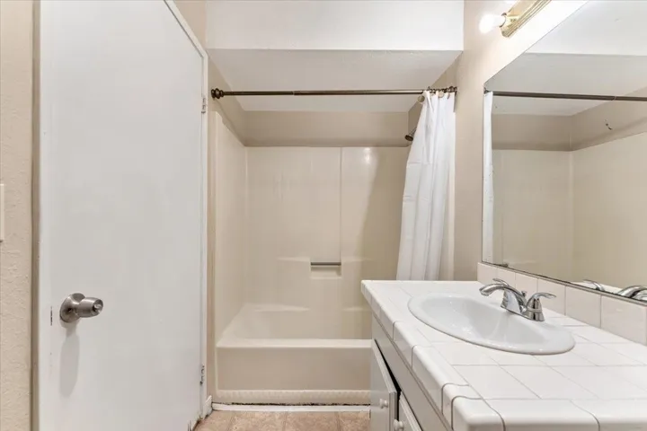 9034 Kenwood Dr 10, Spring Valley, California 91977