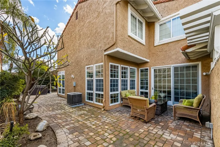 512 W Massachusetts Lane, Placentia, California 92870