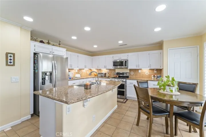 17936 Maplehurst Place, Canyon Country, California 91387