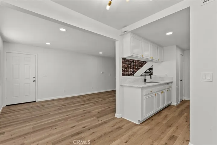 28037 Robin Avenue, Saugus, California 91350