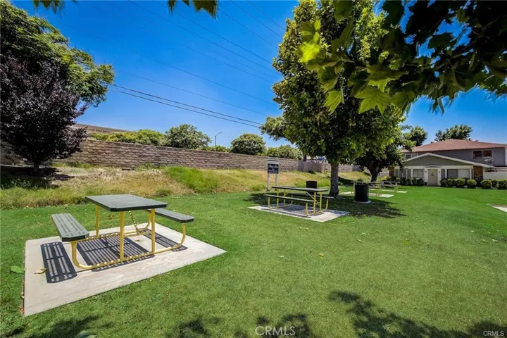 28037 Robin Avenue, Saugus, California 91350