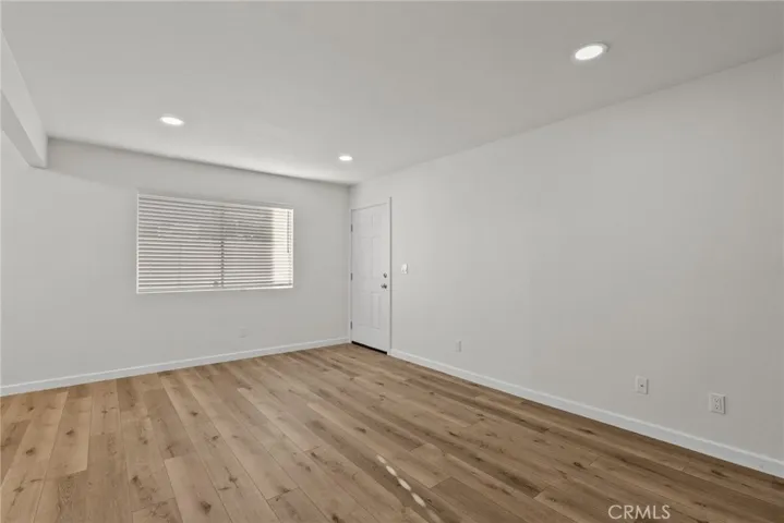 28037 Robin Avenue, Saugus, California 91350